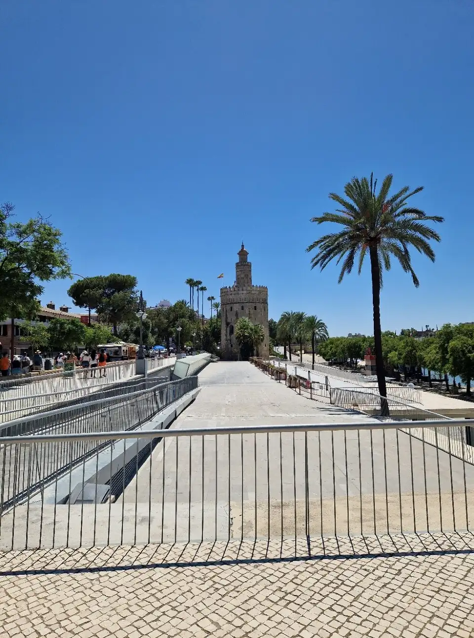 5_Torre del Oro
