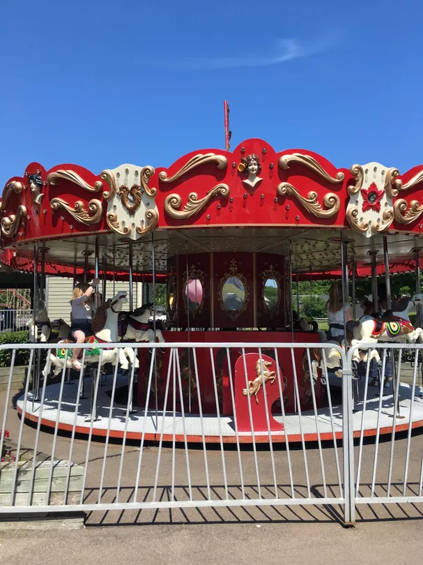 2_Shining Waters Family Fun Park