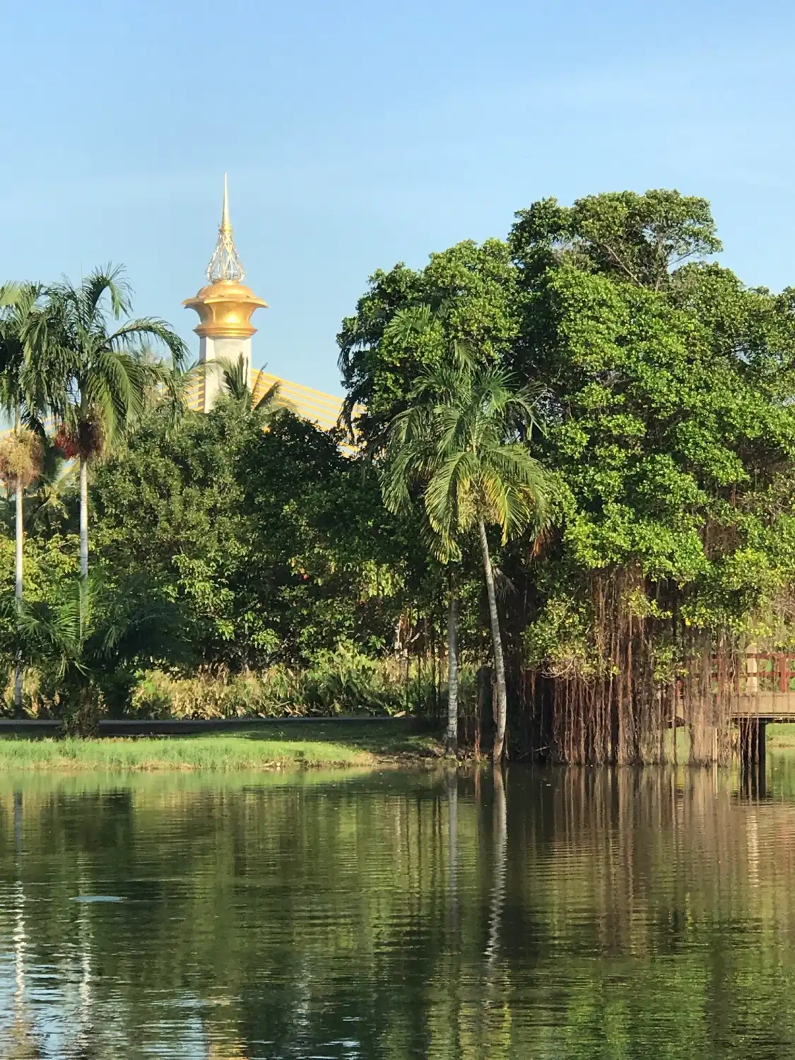 Hotels near Wat Chaloem Phra Kiat