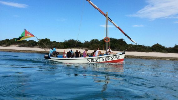 Sunset Dhow Safari