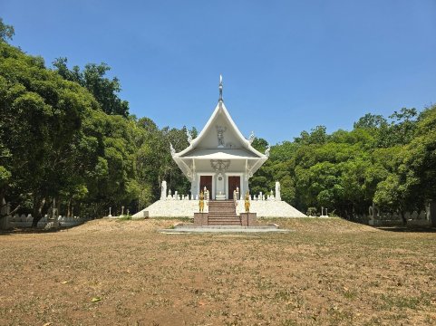 วัดถ้ำพระโพธิสัตว์ สระบุรี