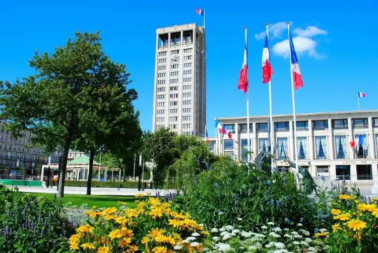 Hotels near Jardins de l'Hotel de Ville