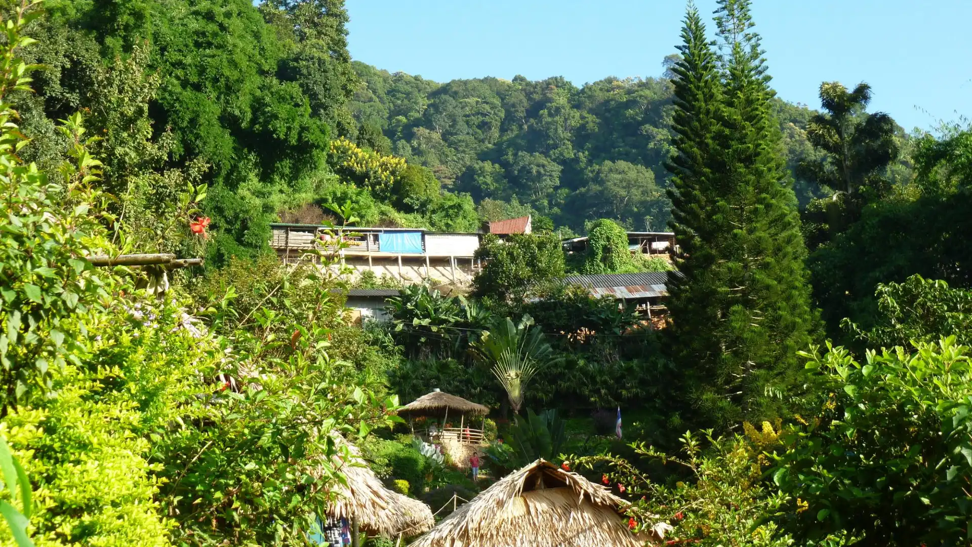 Hotels near Hmong Doi Pui Village