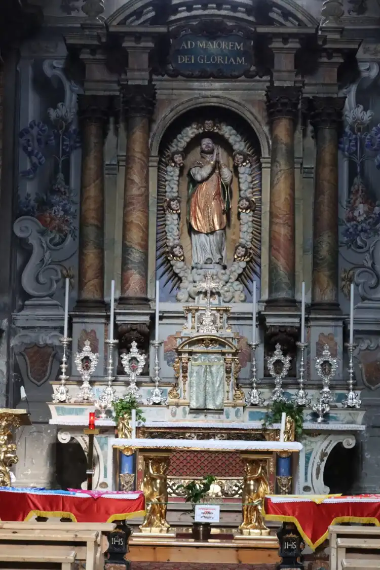 Hotel dekat Chiesa di Sant'Ignazio