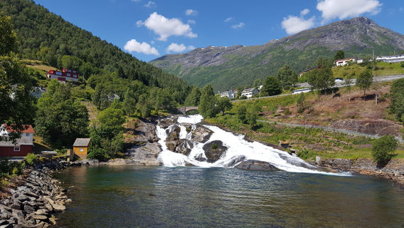 Hellesyltfossen