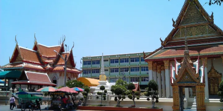 Wat Chong Lom