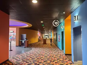 Apple Cinemas Westbrook
