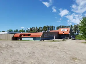 Mel Hegland Uniplex
