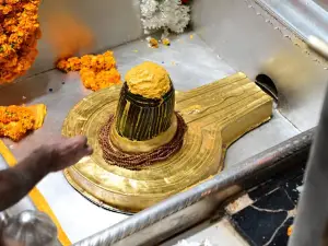 Shri Kashi Vishwanath Temple Ganga Dwar