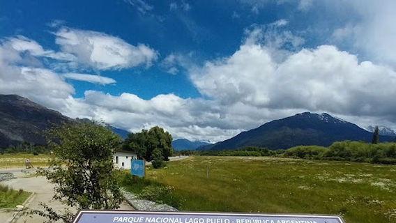 Ingreso al Parque Nacional Reserva Lago Puelo