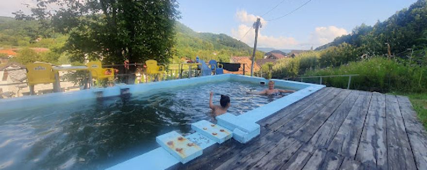 Piscina La Mircica