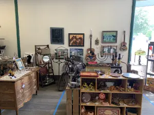 The Ark Antiques and Flea Market
