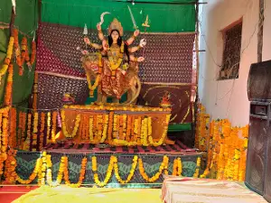 Bees Bhuji Temple