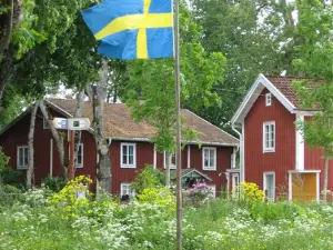 Hallagårdens Djurpark & café