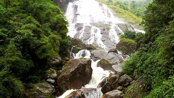 Nanen Waterfall - Viewing Platform