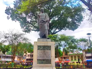 Simón Bolívar - Chinchiná Caldas Park