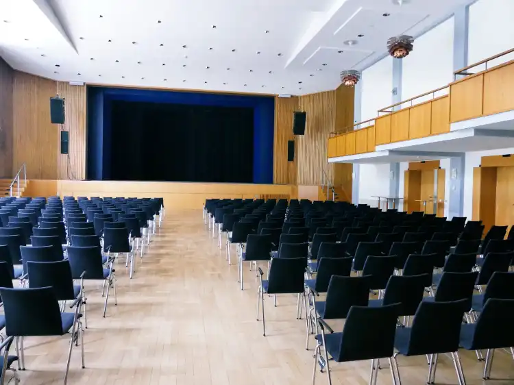 Hotel dekat THE EVENT HOUSE - Kurhaus Bad Aibling