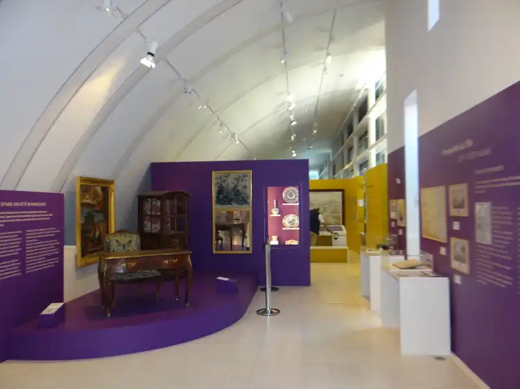 Hotels near Ernest Cognacq Museum