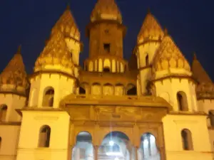 Shri Hanseshwari Temple