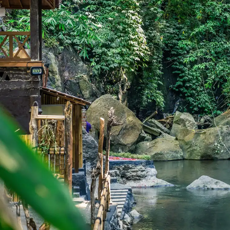 Các khách sạn gần Sungai Spa