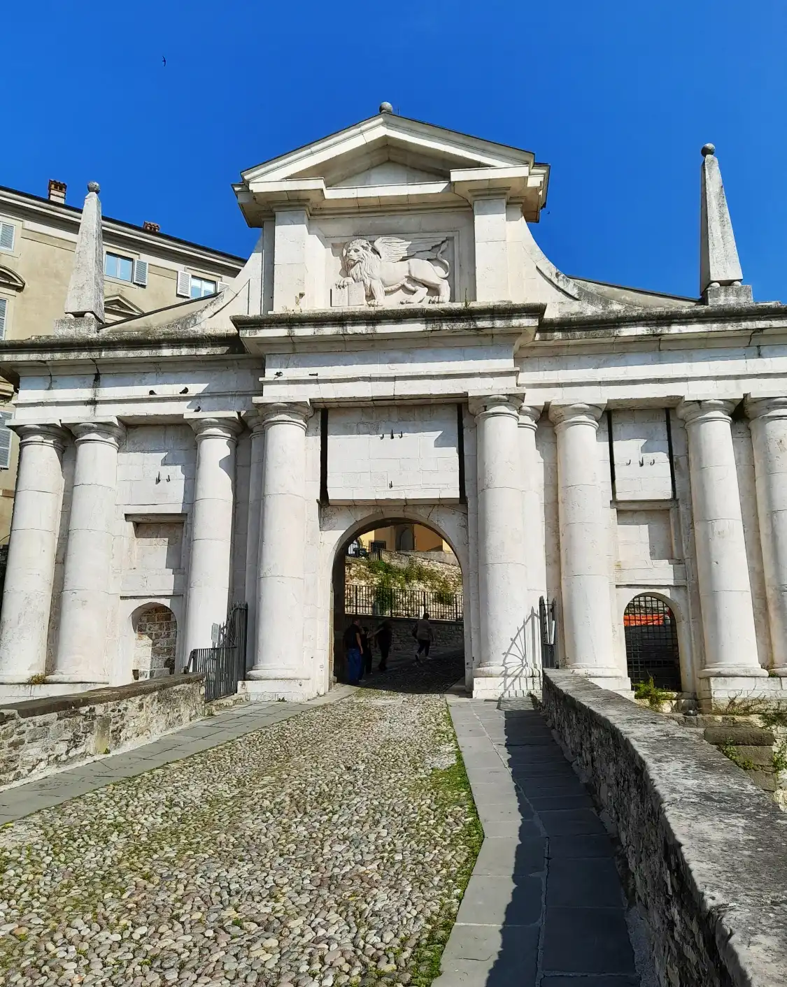 Hotels near Porta San Giacomo