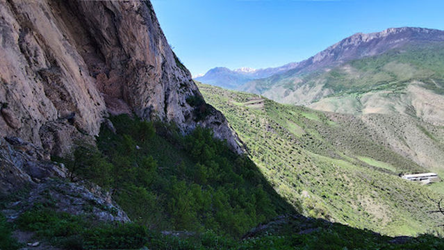 Espahbod Khorshid Cave