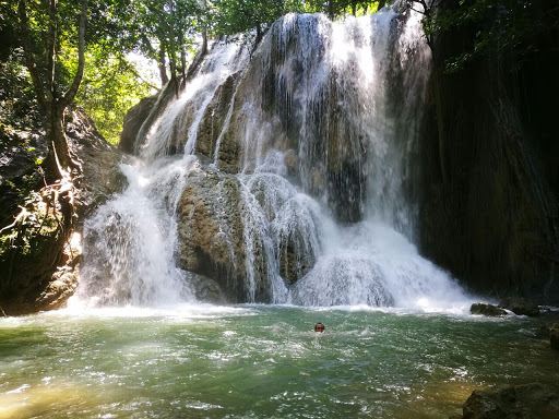 Air terjun Semporon Tangkel waterfall
