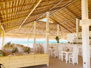 Sundowners Beach Villas