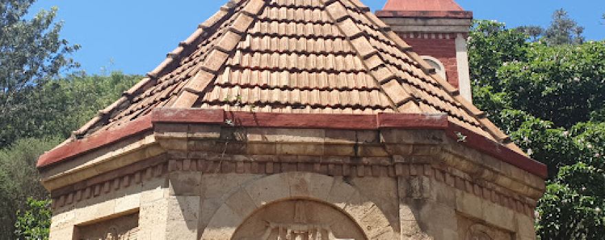 Mai Mahiu Catholic Church / Traveller's Church