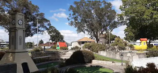 Feilding Lions Mini Golf