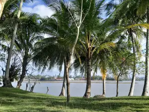 Pantai Maligi