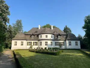 Muzeum Ziemi Średzkiej "Dwór w Koszutach"