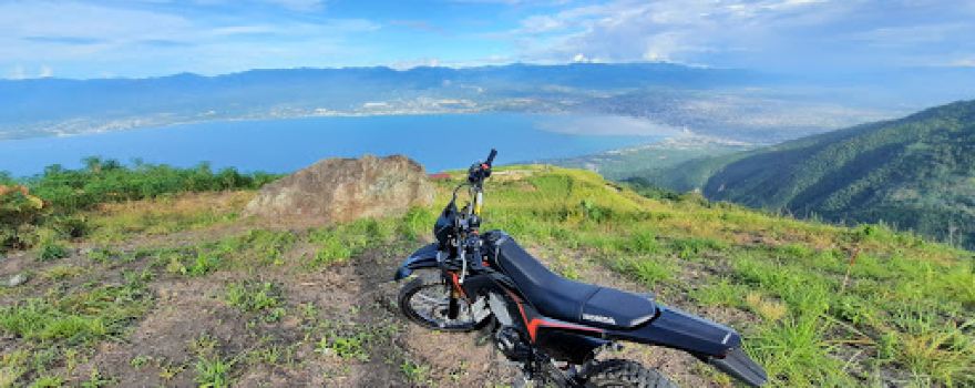 Puncak Salena