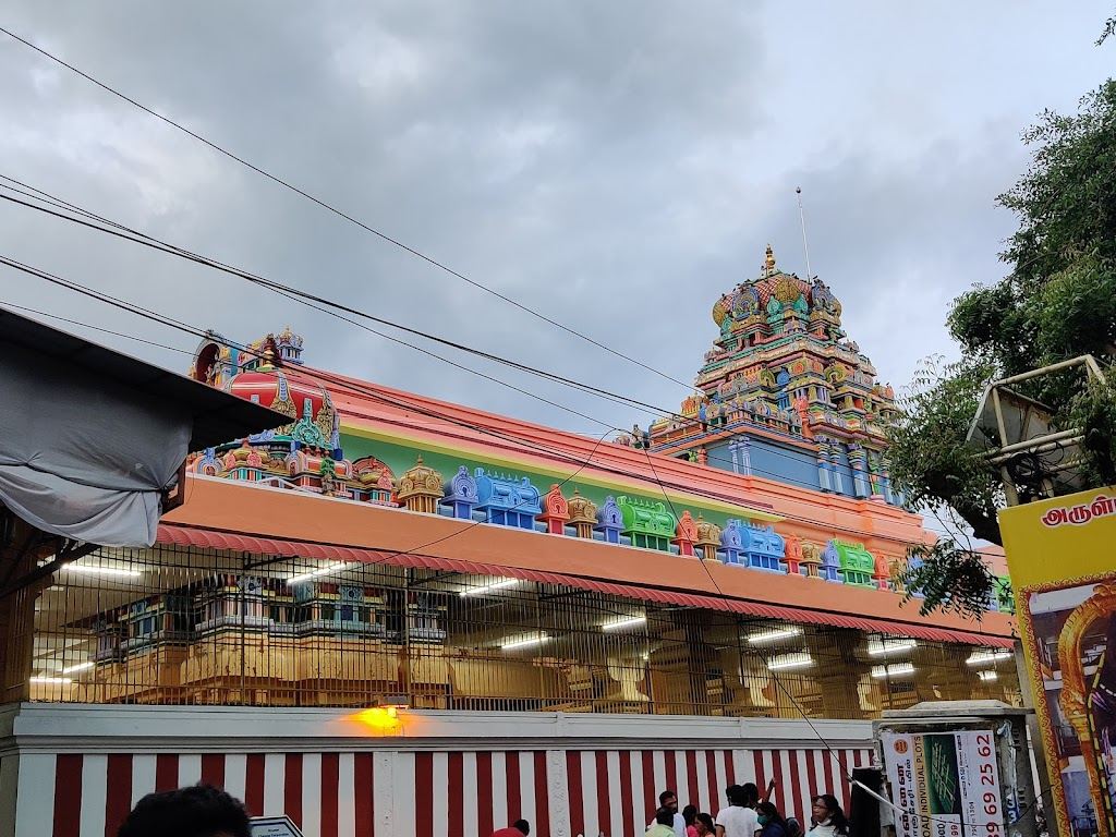 Nanganallur Anjaneyar Temple