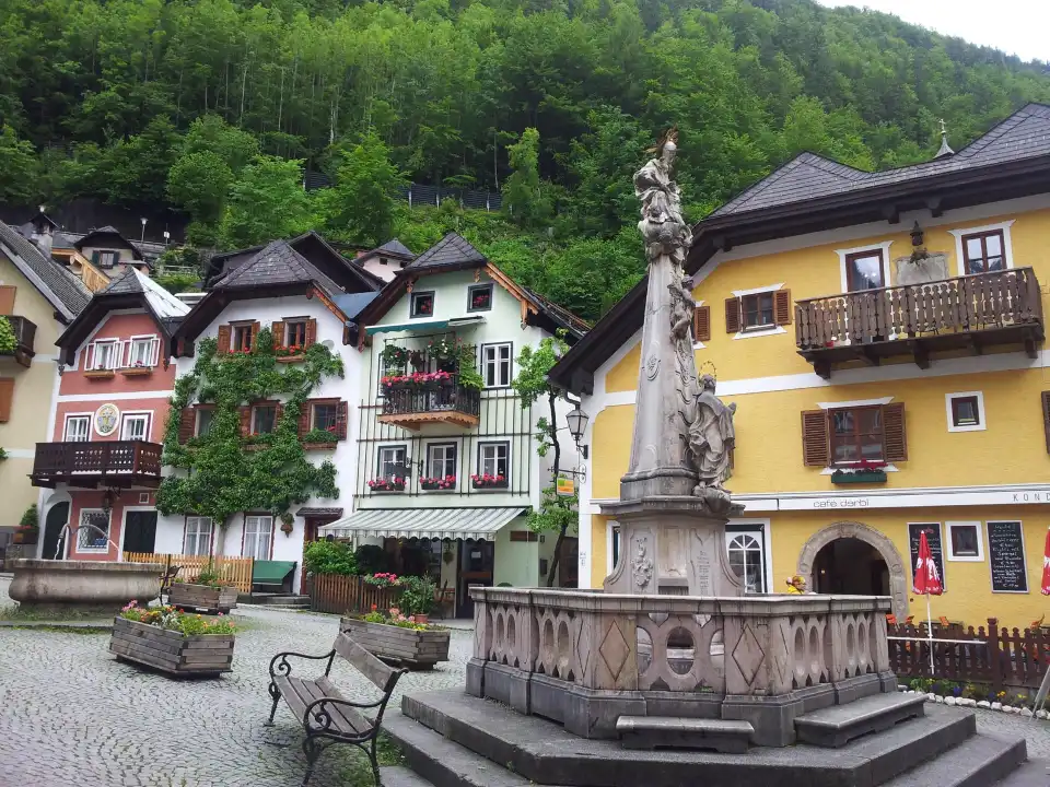 3_Marketplace Hallstatt