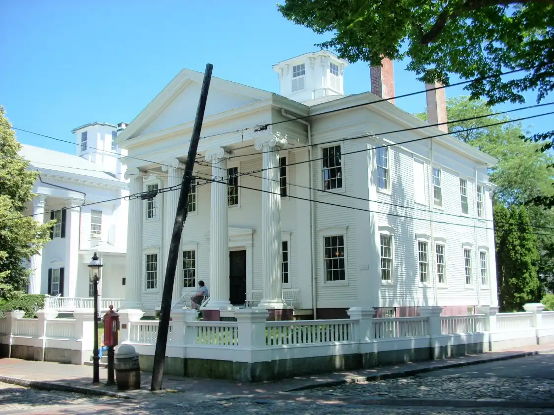 Hotels near Hadwen House
