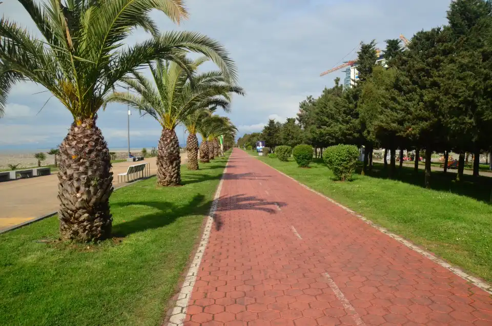 5_Batumi Boulevard