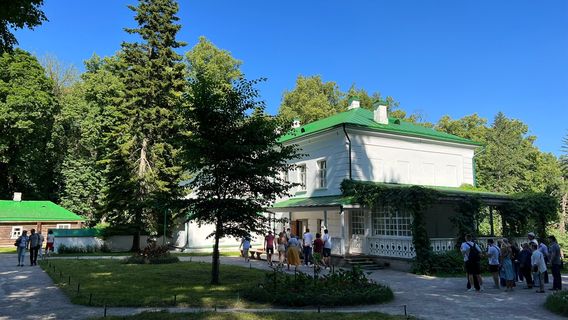 Tolstoy House