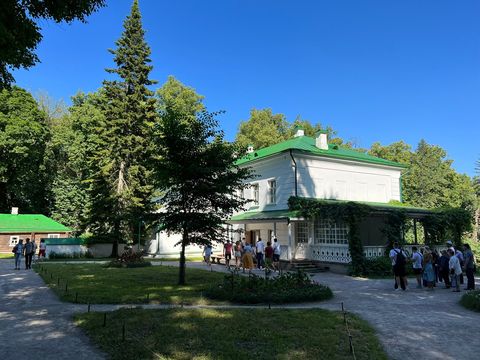 Tolstoy House