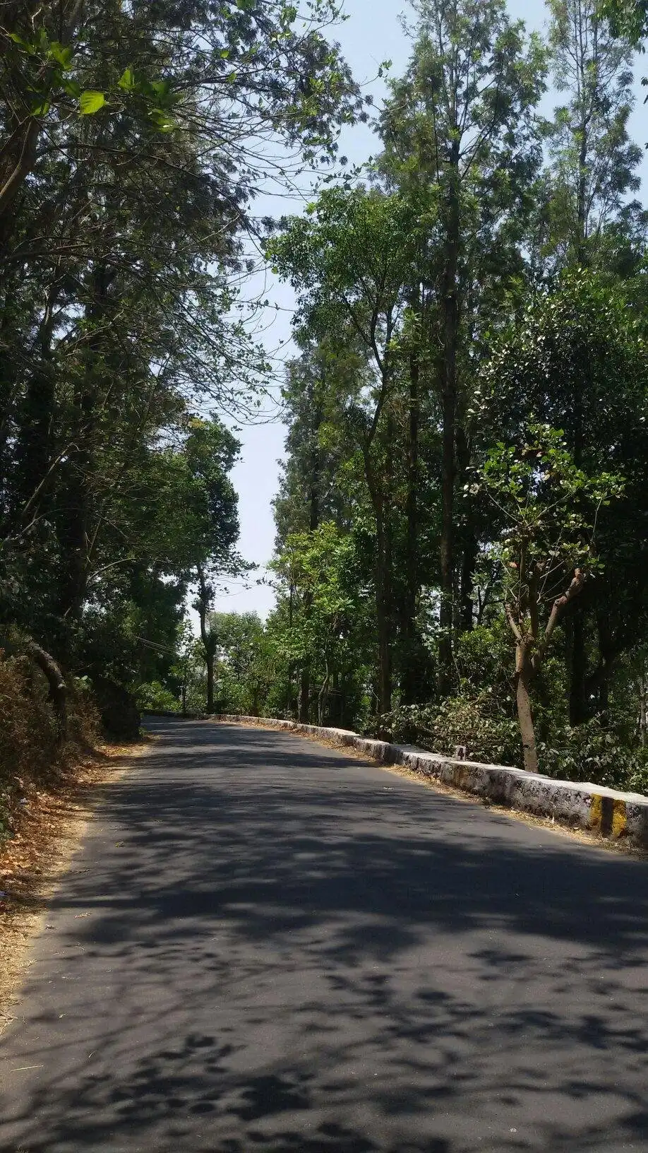 Hotels near ISKCON Salem, Sri Sri Radha Gokulananda Temple