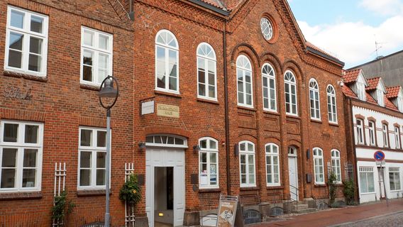 Jewish Museum and Synagogue