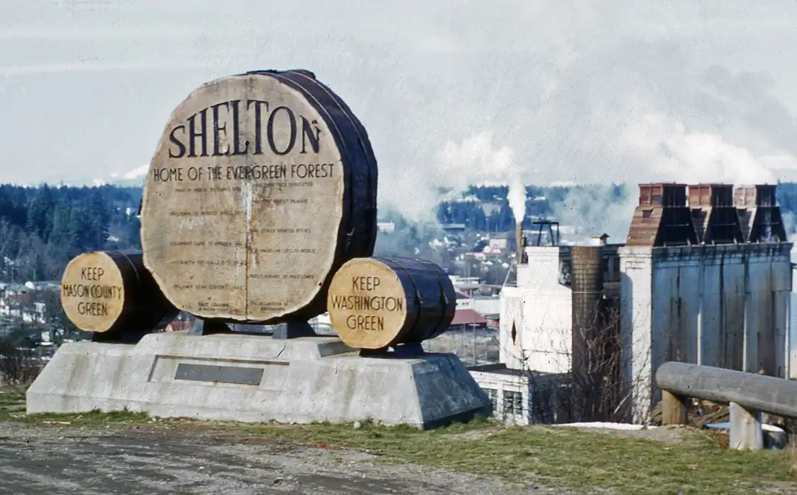 Hotels near Mason County Historical Society Museum