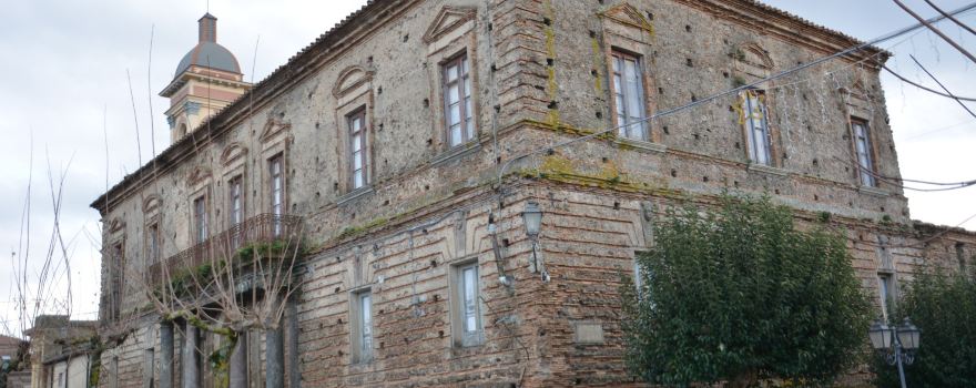 Palazzo Serrao