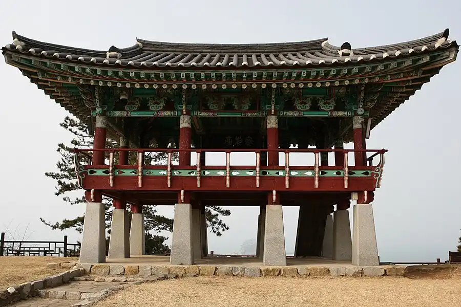 Hotels near Maryang-ri Camellia Forest