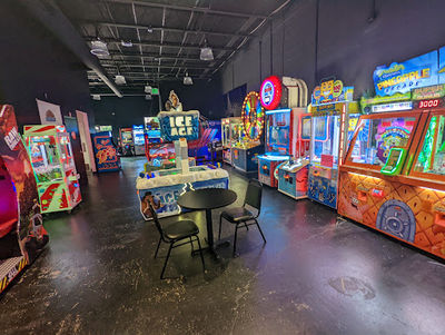 Jurassic Golf and Arcade