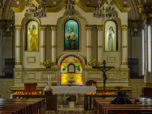 Iglesia De Santiago El Mayor