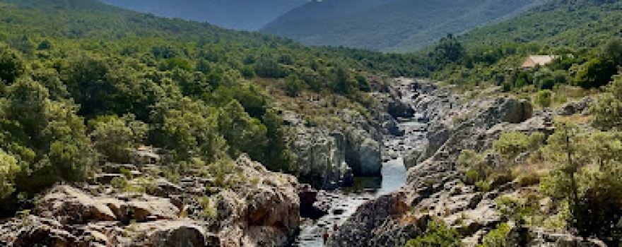 Piscine naturelle de la vallée du Fango