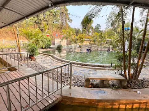 น้ำพุร้อนหนองเจริญ(ลิ่นถิ่น)