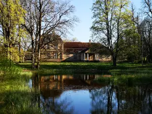 Roela manor
