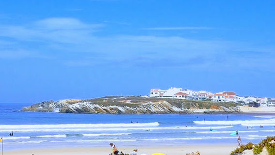 Surfing Baleal